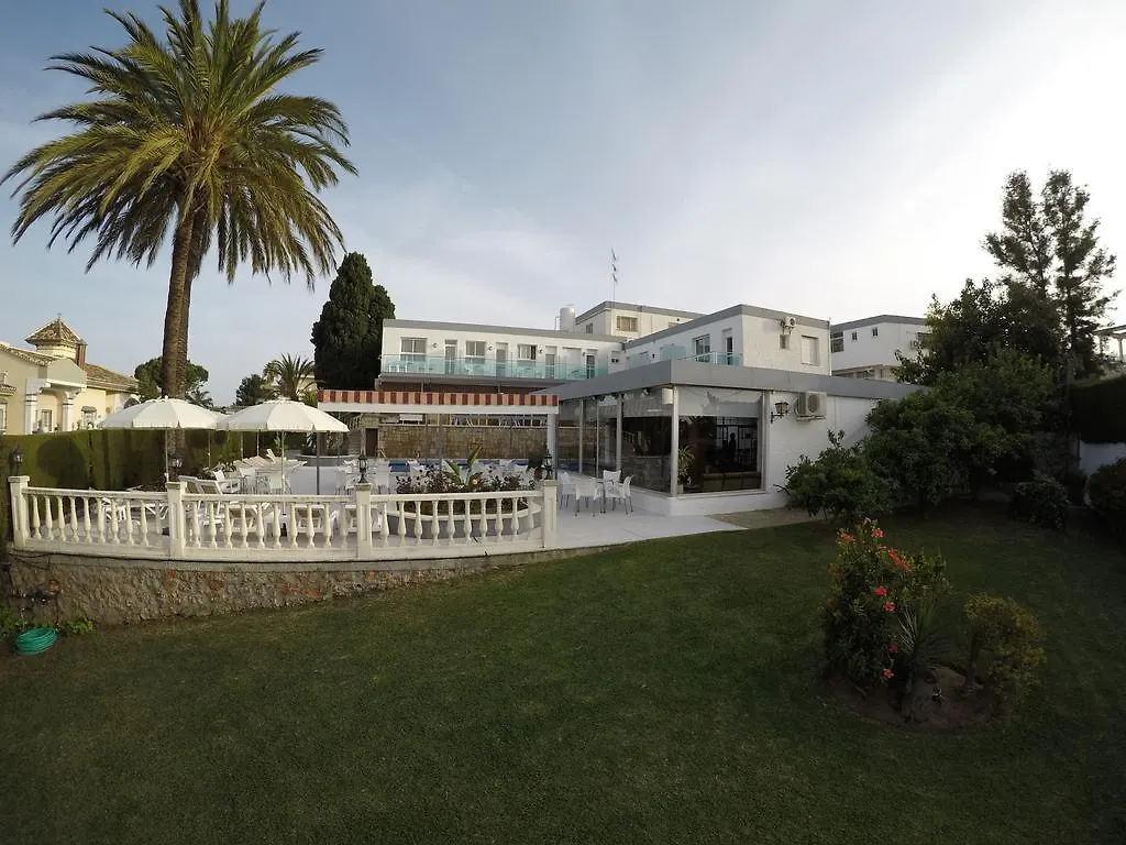 Hotel Complejo Los Rosales Torremolinos 2*,