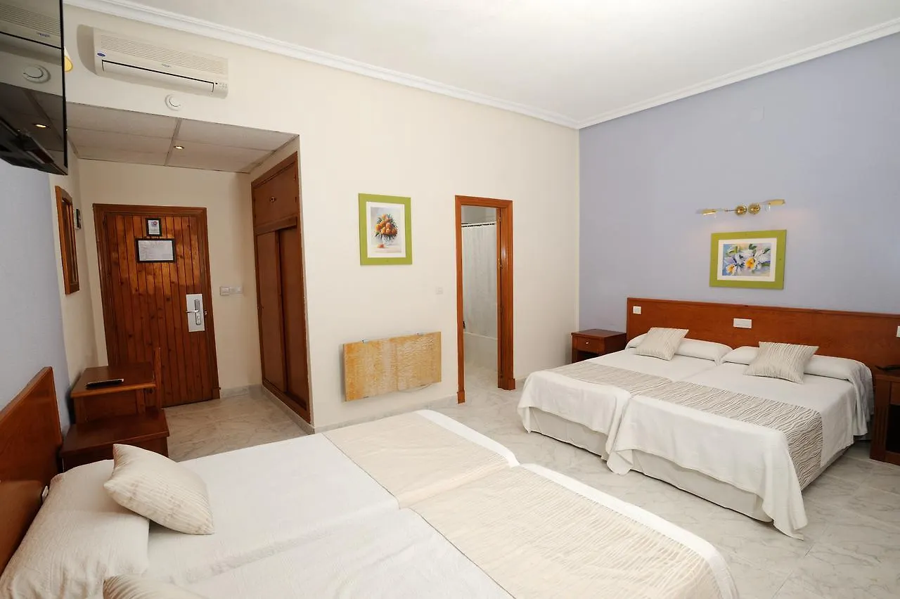 Hotel Complejo Los Rosales Torremolinos 2*,