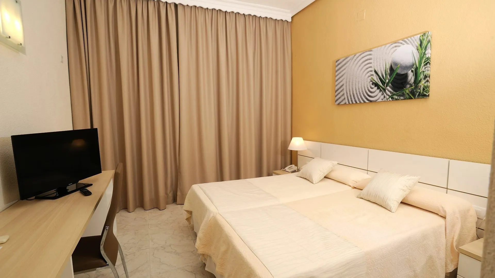 Hotel Complejo Los Rosales Torremolinos